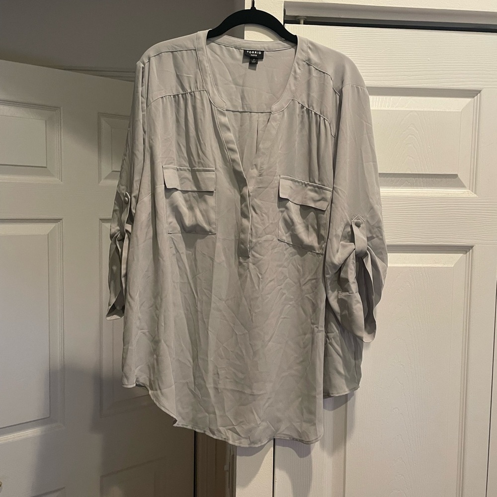 Torrid Harper Georgette Pullover 3/4 Sleeve Blouse, Size 2